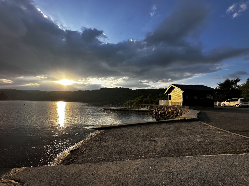 Pêcher au Lac de la Raviège
